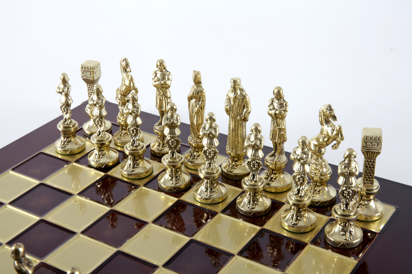 Renaissance chess set with gold-silver chessmen/Red chessboard 36 sm